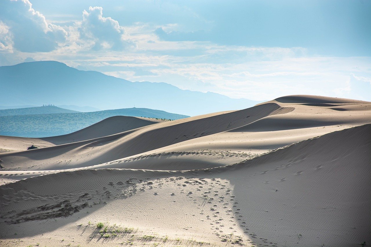 desert, sand, dunes-7630943.jpg