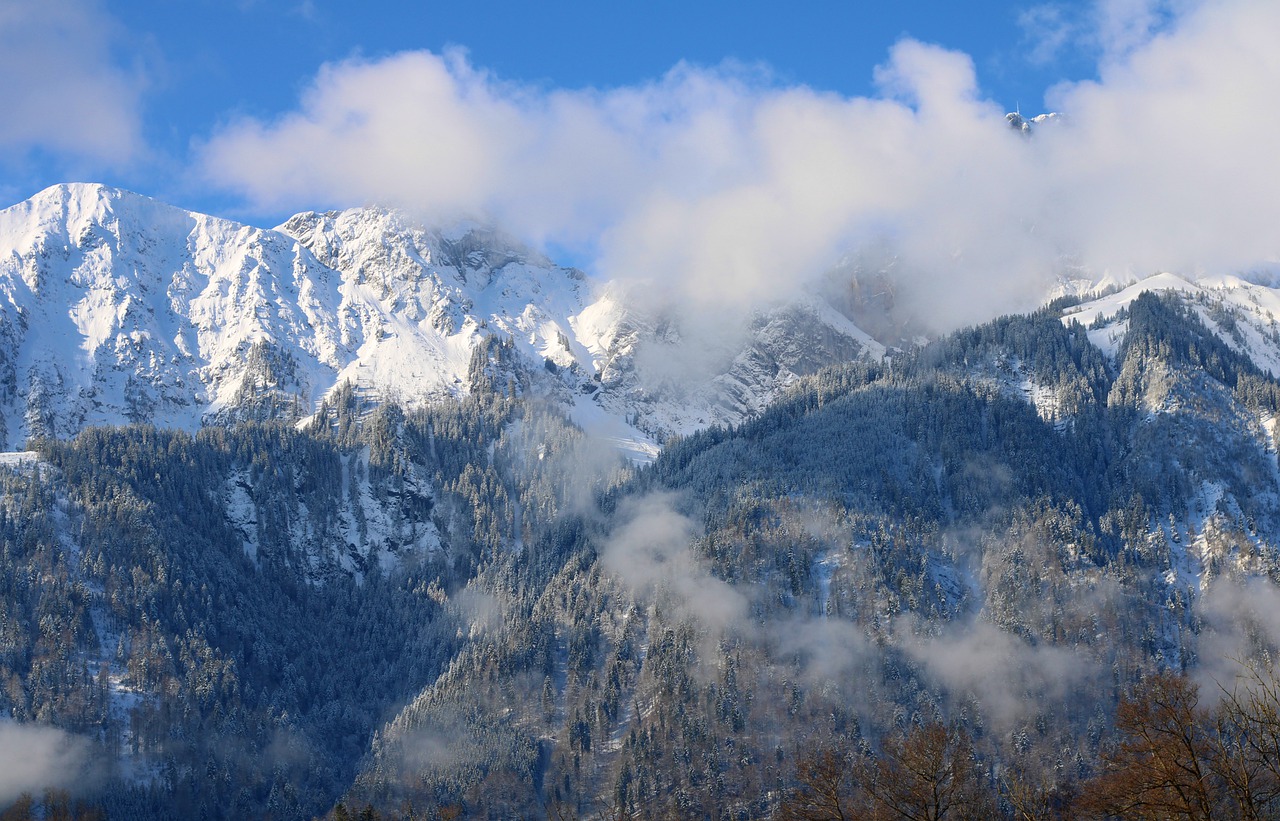 mountains, gantrisch nature park, clouds-7643870.jpg