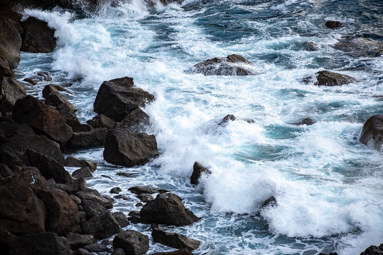 sea, stones, water-7855297.jpg